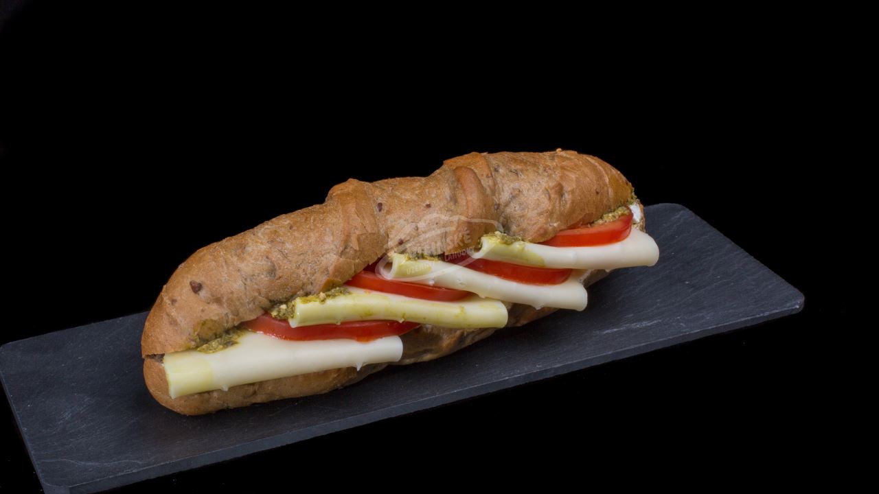 Bageta caprese